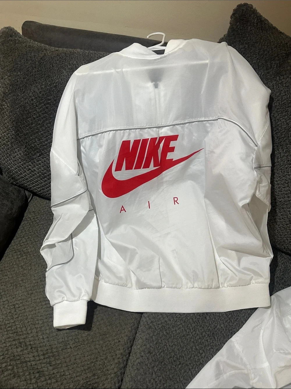 Jordan men's White Track Jacket and Jogger Set vintage